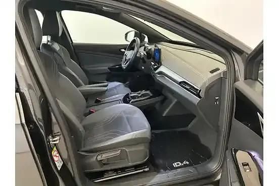 Käytetty VW ID.4 Pro Performance 150 kW (204 HP) 2023 Hopea / harmaa Katumaasturi