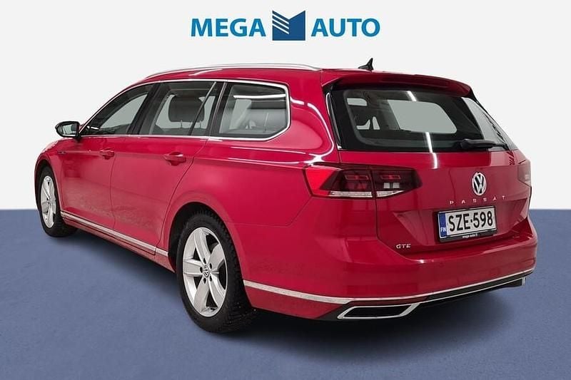 Käytetty VW Passat GTE 218 HP (160 kW) 2020 Punainen Farmari