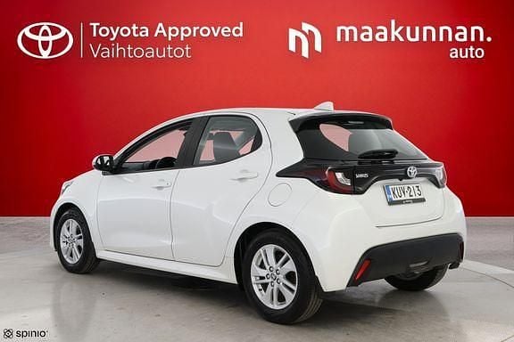 Käytetty Toyota Yaris Active 114 HP (83 kW) 2022 Valkoinen Viistoperä