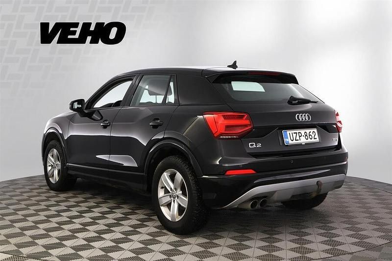 Käytetty Audi Q2 Business 150 HP (110 kW) 2017 Musta Katumaasturi