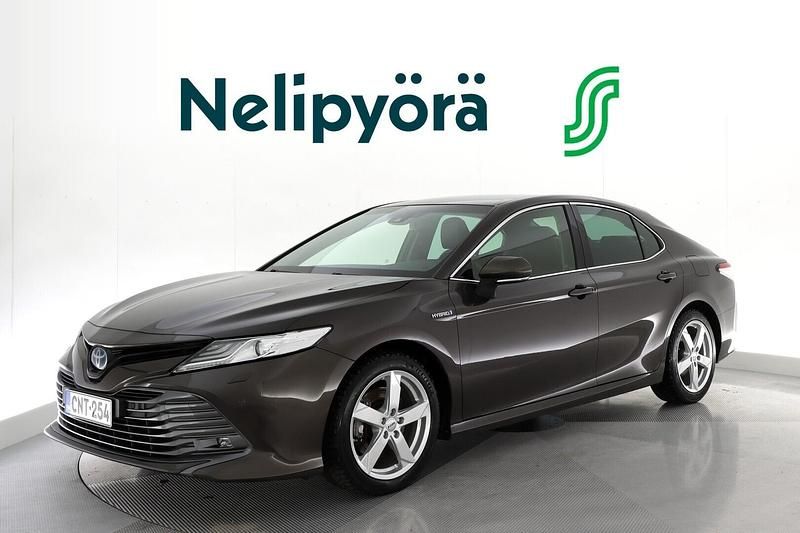 Käytetty Toyota Camry Business Edition 296 HP (217 kW) 2019 Ruskea Sedan