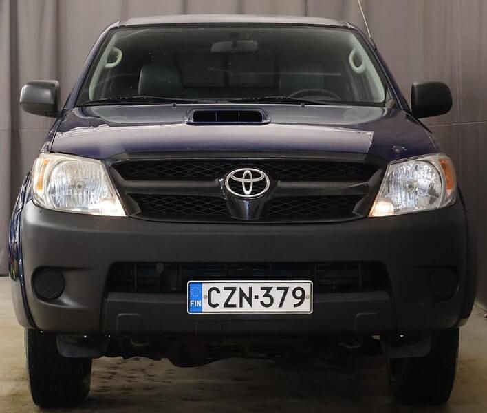 Käytetty Toyota HiLux 120 HP (88 kW) 2007 Sininen Nouto