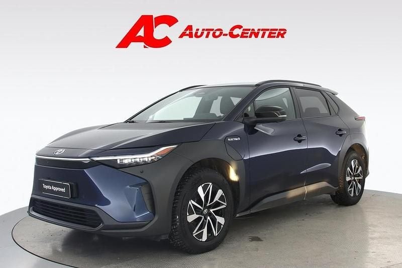 Käytetty Toyota bZ4X Style 50 kW (69 HP) 2023 Katumaasturi