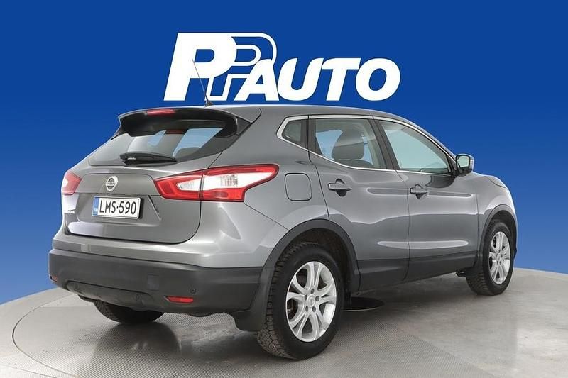 Käytetty Nissan Qashqai Acenta 116 HP (85 kW) 2015 Katumaasturi