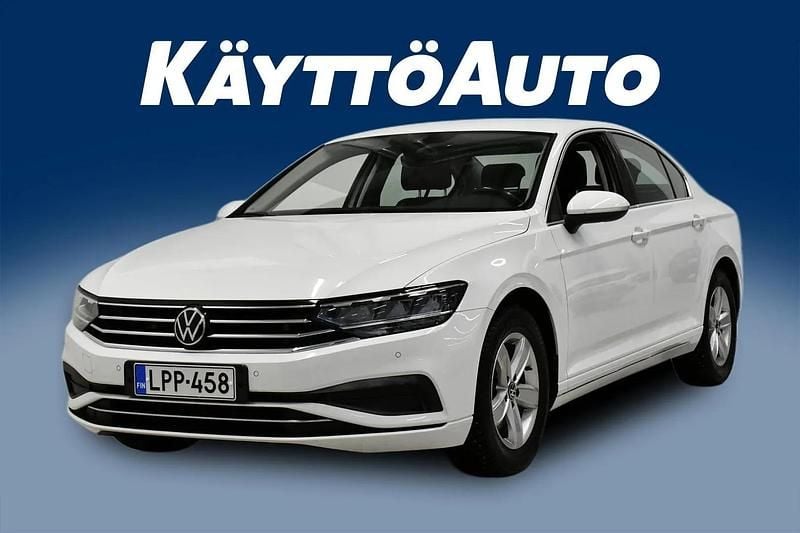 Käytetty VW Passat Style 150 HP (110 kW) 2021 Valkoinen Sedan