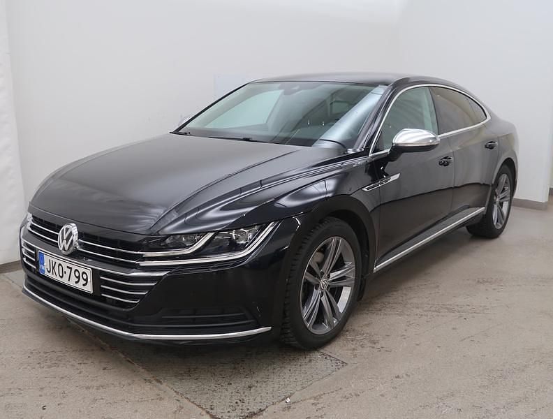 Musta Käytetty 2018 VW Arteon Elegance Sedan | 23 900 € (Perustarjous) - Kuva 1/3