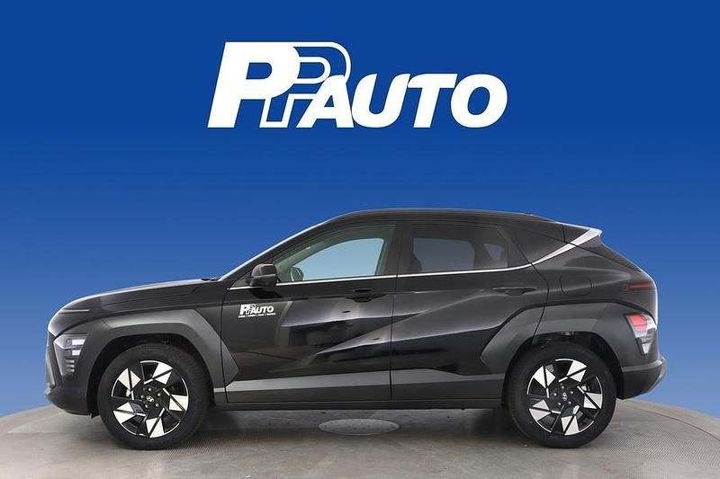Käytetty Hyundai Kona Edition 129 HP (94 kW) 2025 Musta Katumaasturi