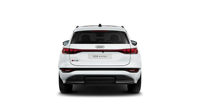 Käytetty Audi SQ6 e-tron Design 360 kW (490 HP) 2024 Valkoinen Katumaasturi