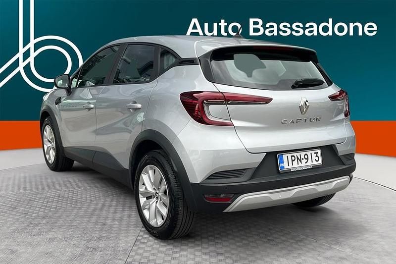 Käytetty Renault Captur Zen 140 HP (102 kW) 2022 Katumaasturi