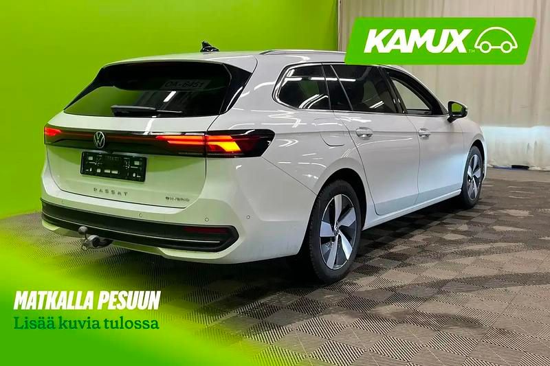 Käytetty VW Passat Business 150 HP (110 kW) 2025 Valkoinen Farmari