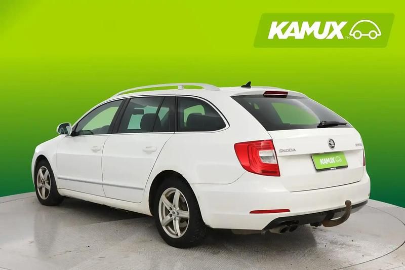 Käytetty Skoda Superb Business Line 170 HP (125 kW) 2014 Valkoinen Farmari