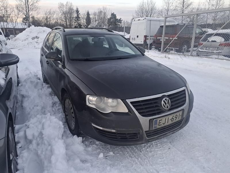 Käytetty VW Passat Comfortline 122 HP (89 kW) 2009 Farmari
