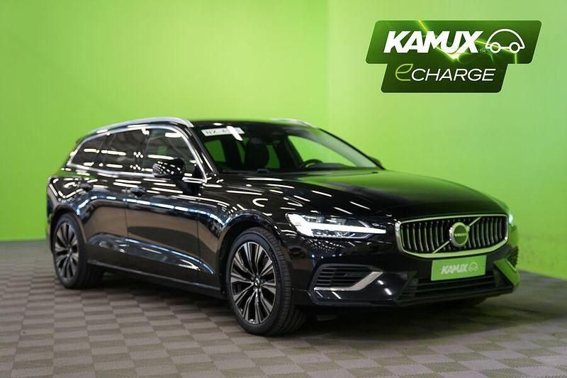 Musta Käytetty 2022 Volvo V60 Core Farmari | 28 980 € (Supertarjous) - Kuva 1/3