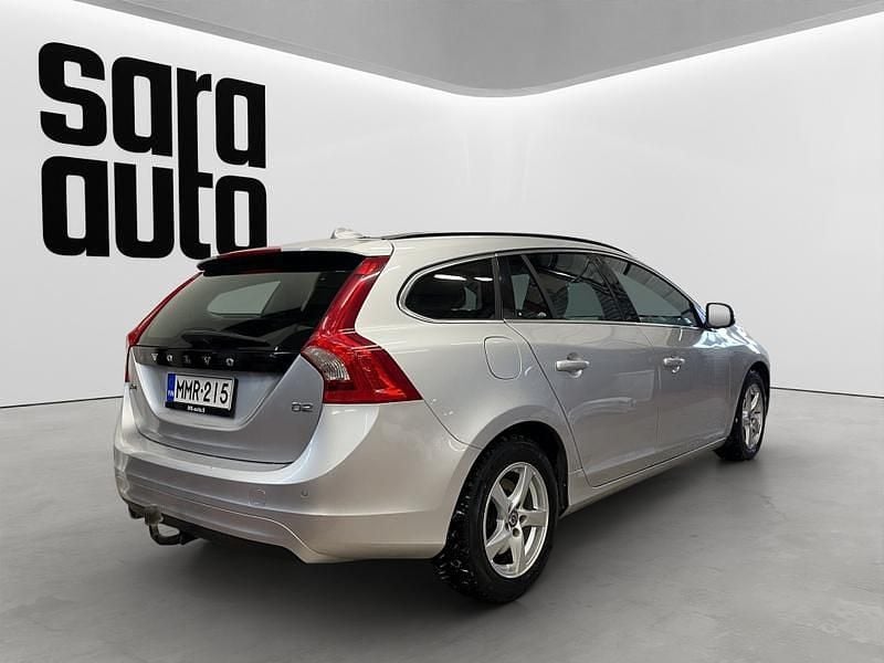 Käytetty Volvo V60 Business Edition 120 HP (88 kW) 2016 Farmari