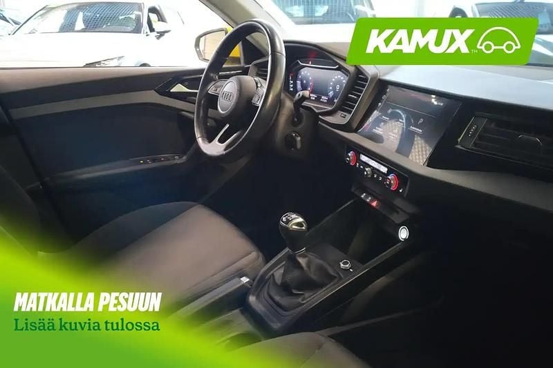 Käytetty Audi A1 Sportback Business 116 HP (85 kW) 2019 Keltainen / beige Viistoperä