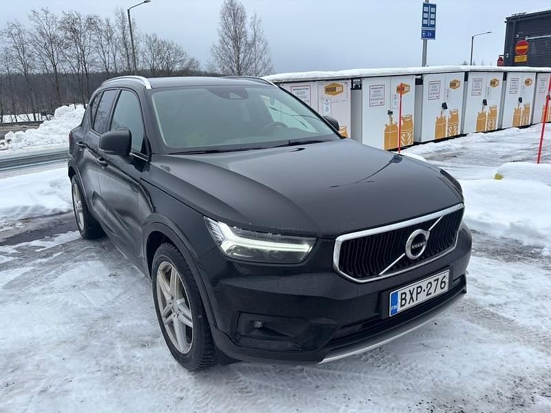 Käytetty Volvo XC40 Business Edition 150 HP (110 kW) 2019 Katumaasturi