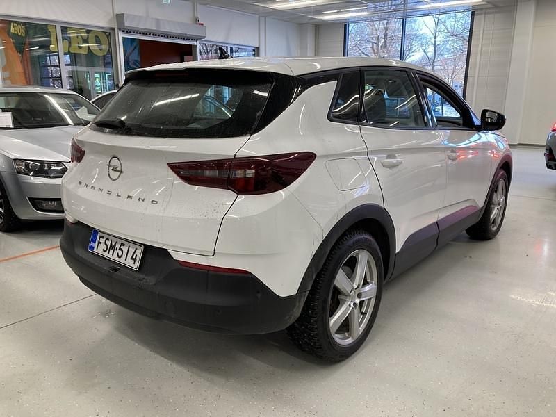 Käytetty Opel Grandland X Comfort 224 HP (164 kW) 2022 Katumaasturi