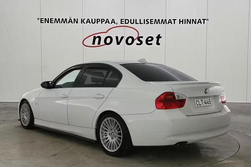Käytetty BMW 325 218 HP (160 kW) 2006 Valkoinen Sedan