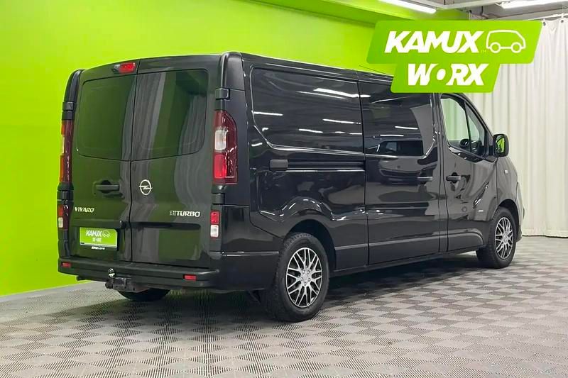 Käytetty Opel Vivaro Edition 125 HP (91 kW) 2018 Musta Tila-auto