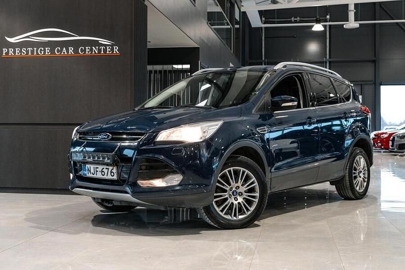 Käytetty Ford Kuga Titanium 140 HP (102 kW) 2013 Katumaasturi