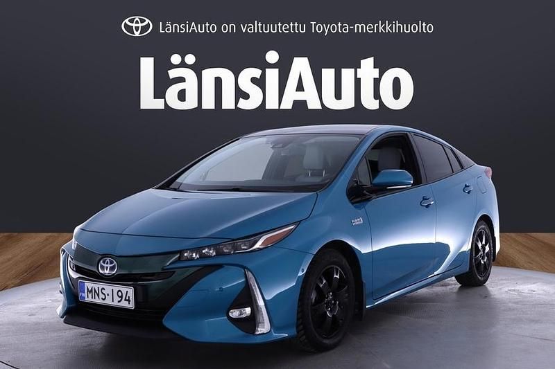 Käytetty Toyota Prius Active 122 HP (89 kW) 2018 Viistoperä