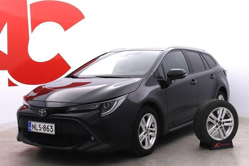 Käytetty Toyota Corolla Edition 116 HP (85 kW) 2019 Musta Farmari