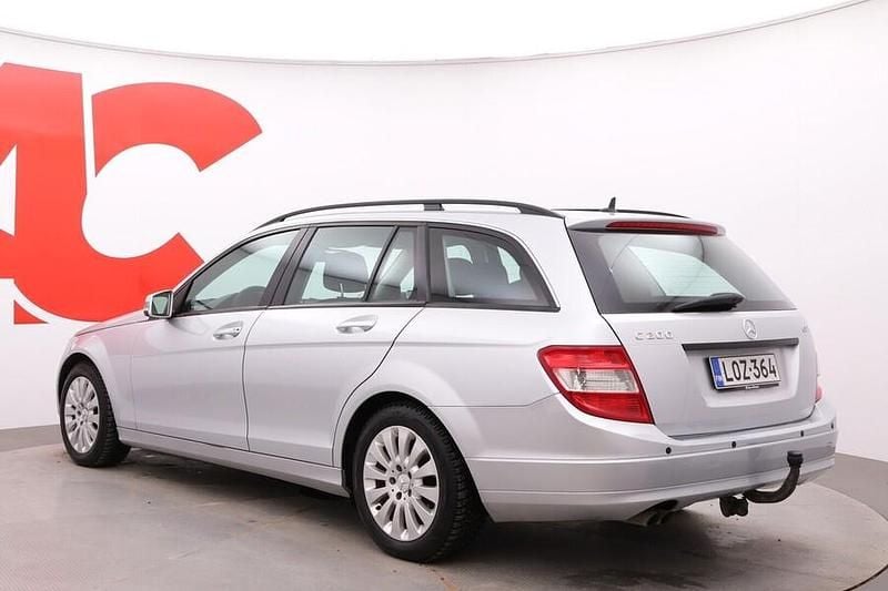 Käytetty Mercedes C200 Business 136 HP (100 kW) 2009 Harmaa Farmari