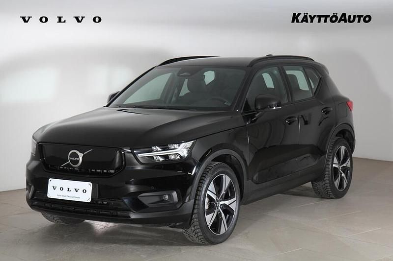Käytetty Volvo XC40 Business Edition 169 kW (231 HP) 2022 Musta Katumaasturi