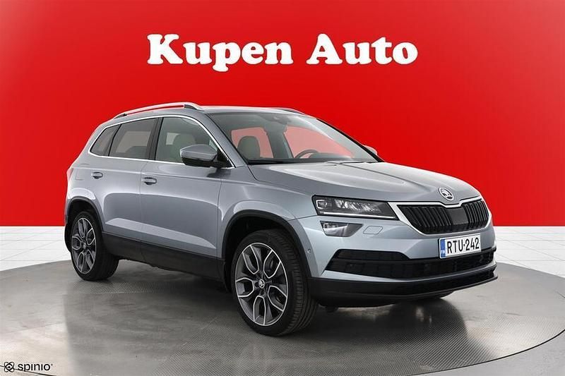 Käytetty Skoda Karoq Exclusive 150 HP (110 kW) 2019 Katumaasturi