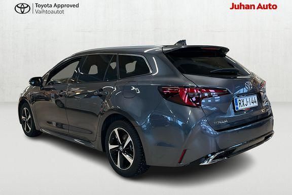 Käytetty Toyota Corolla Edition 140 HP (102 kW) 2025 Harmaa Farmari