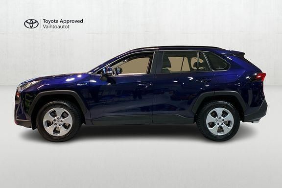 Käytetty Toyota RAV4 Active 176 HP (129 kW) 2021 Sininen Katumaasturi