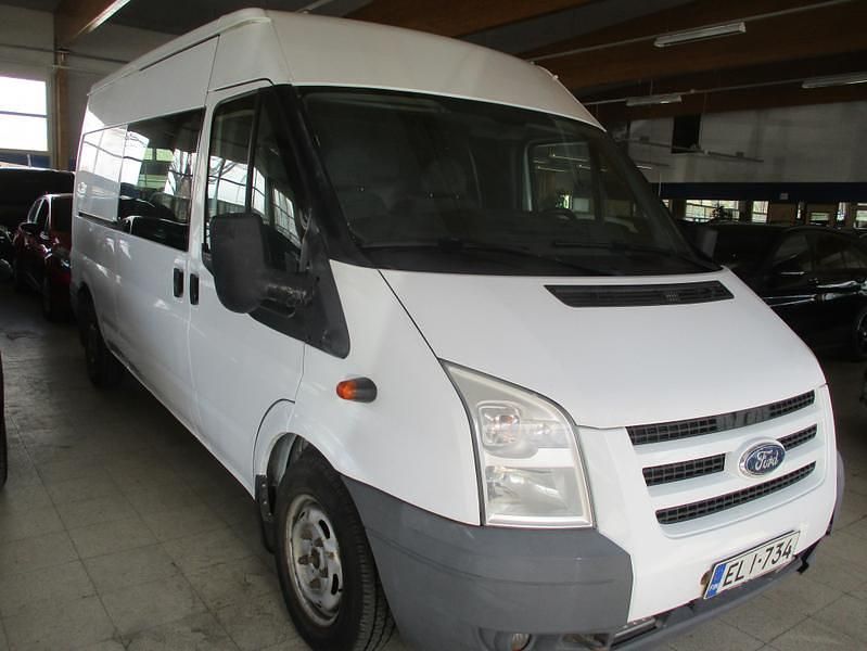 Valkoinen Käytetty 2010 Ford Transit Trend Van | 8 980 € (Perustarjous) - Kuva 1/4