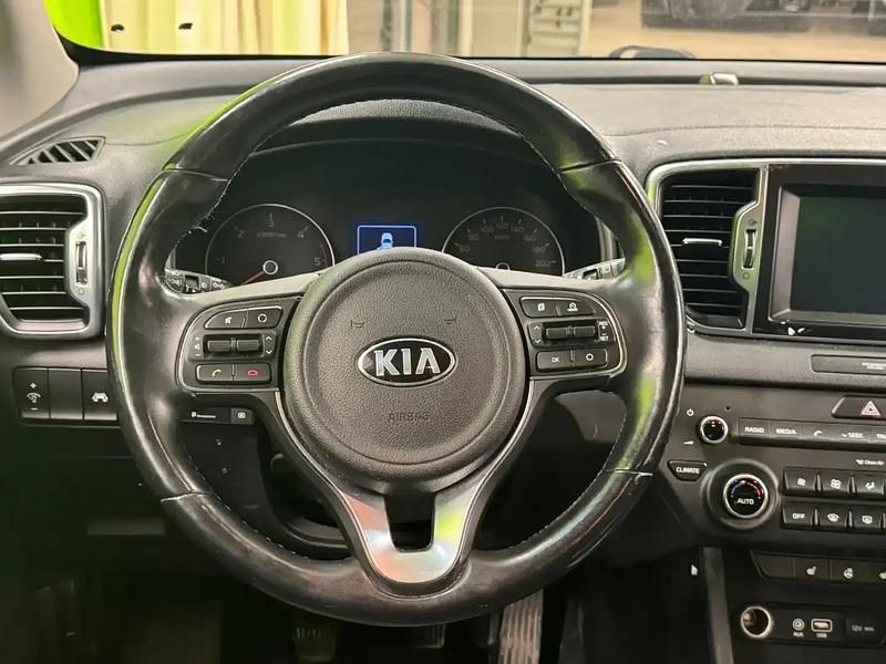 Käytetty Kia Sportage EX 136 HP (100 kW) 2016 Hopea / harmaa Katumaasturi