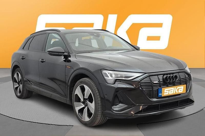 Käytetty 2022 Audi e-tron S-Line Katumaasturi | 31 900 € (Hyvä tarjous) - Kuva 1/4