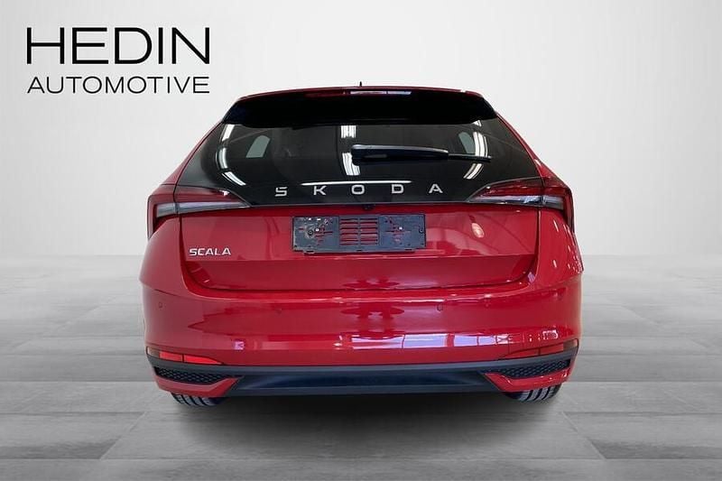 Uusi Skoda Scala Style 116 HP (85 kW) 2025 Punainen Viistoperä