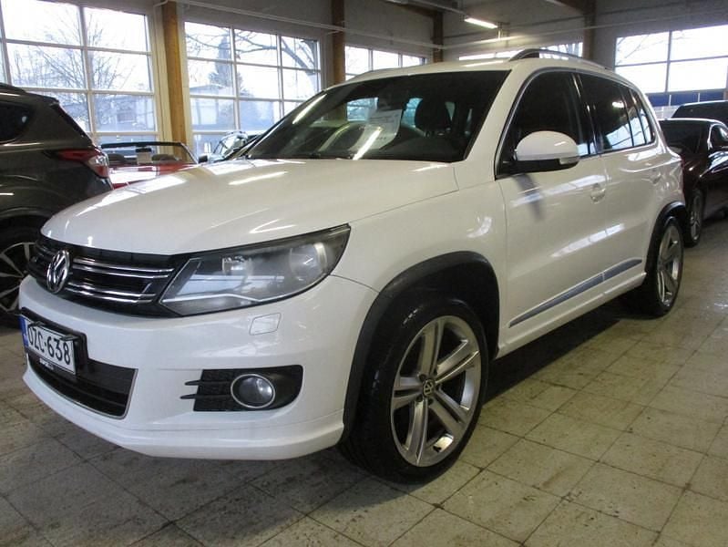 Käytetty VW Tiguan R 160 HP (117 kW) 2014 Valkoinen Katumaasturi
