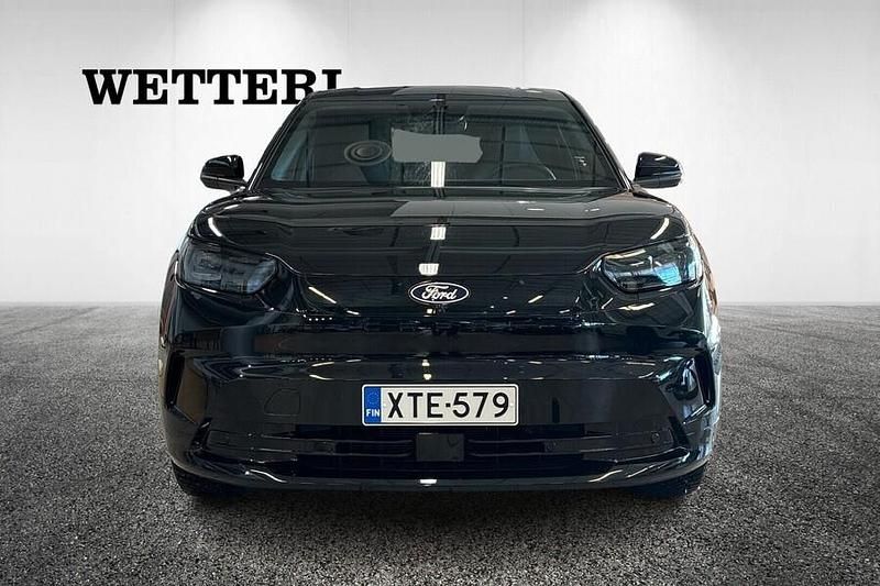 Käytetty Ford Capri Extended Range 250 kW (340 HP) 2025 Musta Katumaasturi
