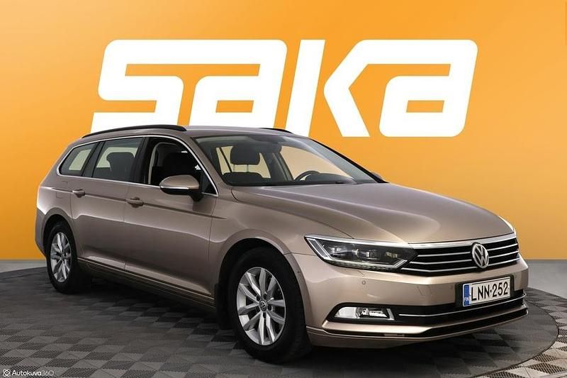 Käytetty 2016 VW Passat Comfortline Farmari | 9 890 € (Hyvä tarjous) - Kuva 1/3