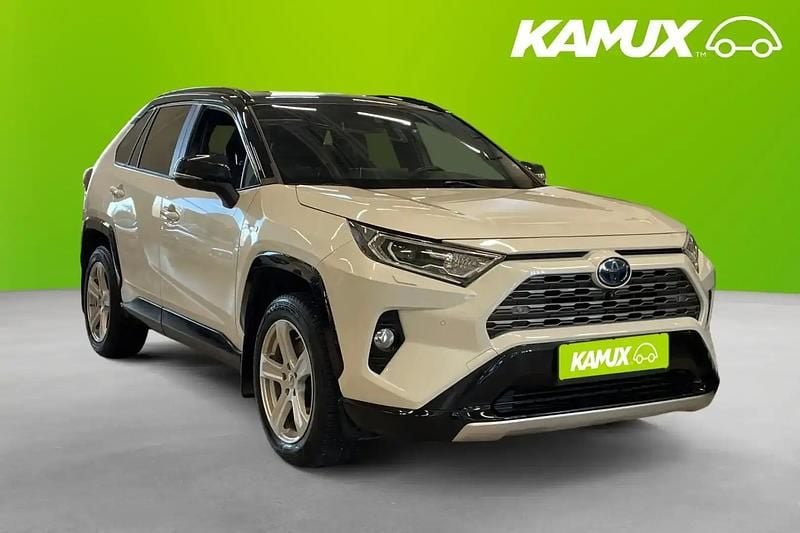 Käytetty Toyota RAV4 Hybrid Style 222 HP (163 kW) 2020 Valkoinen Katumaasturi