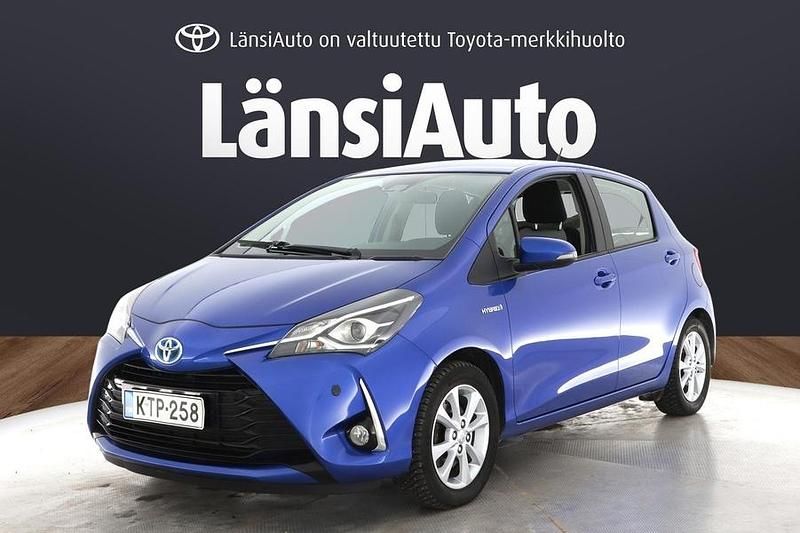 Käytetty Toyota Yaris Hybrid Active 101 HP (74 kW) 2018 Viistoperä