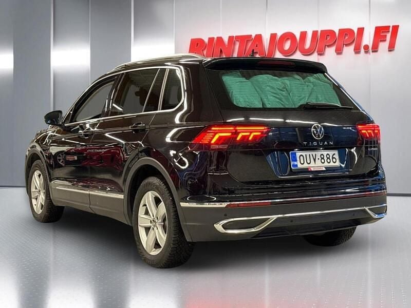 Käytetty VW Tiguan Business 245 HP (180 kW) 2022 Musta Katumaasturi