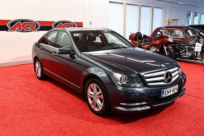 Käytetty Mercedes C180 Business 120 HP (88 kW) 2012 Harmaa Sedan