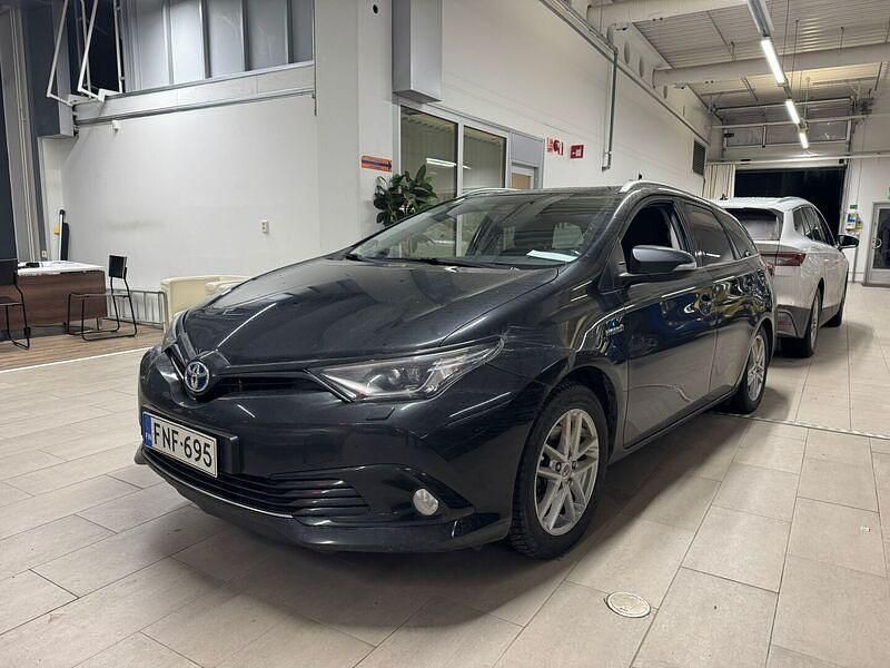Käytetty 2018 Toyota Auris Touring Sports Active Farmari | 14 470 € (Perustarjous) - Kuva 1/1