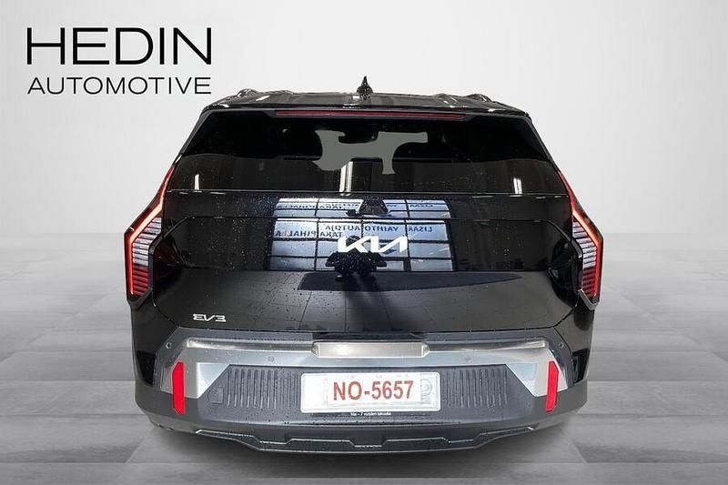 Käytetty Kia EV3 Earth 150 kW (204 HP) 2025 Musta Katumaasturi