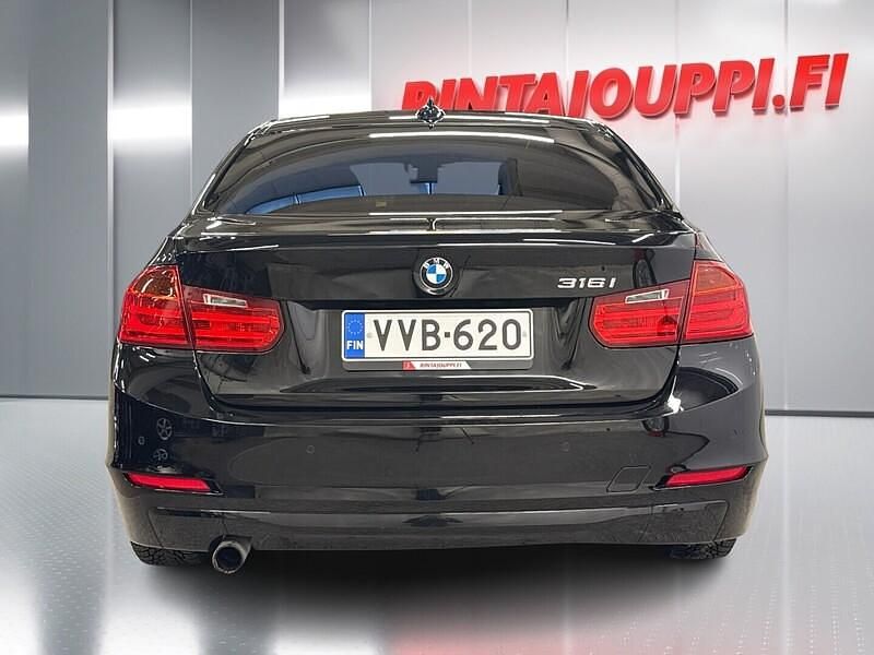 Käytetty BMW 316 136 HP (100 kW) 2013 Musta Sedan