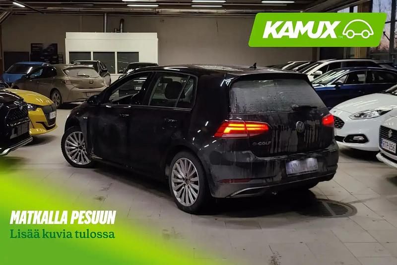 Käytetty VW Golf 100 kW (136 HP) 2019 Musta Sedan