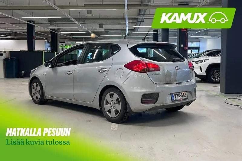 Käytetty Kia Ceed LX 99 HP (72 kW) 2018 Hopea / harmaa Viistoperä