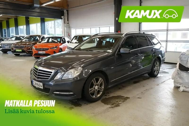 Käytetty Mercedes E200 Business 136 HP (100 kW) 2011 Hopea / harmaa Farmari