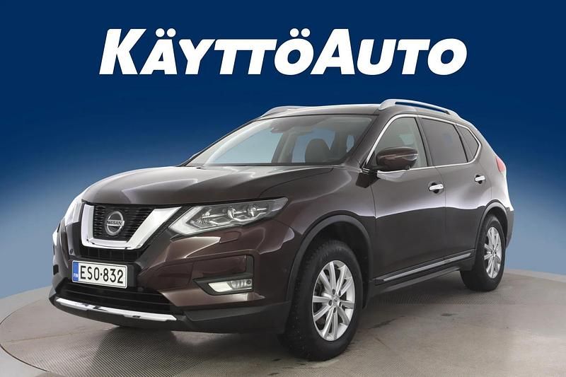 Käytetty Nissan X-Trail Tekna+ 160 HP (117 kW) 2022 Ruskea/beige Katumaasturi