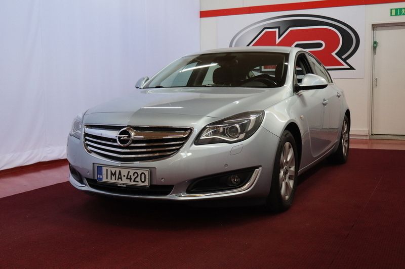 Käytetty 2015 Opel Insignia Edition Viistoperä | 13 490 € (Perustarjous) - Kuva 1/4